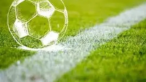 苏见信恋情再起？与神秘美女手牵手引关注